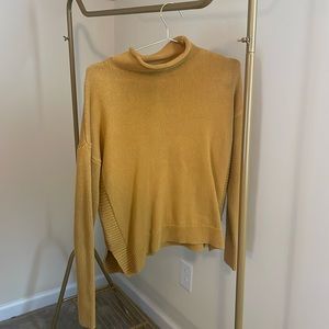 Mustard sweater size M
